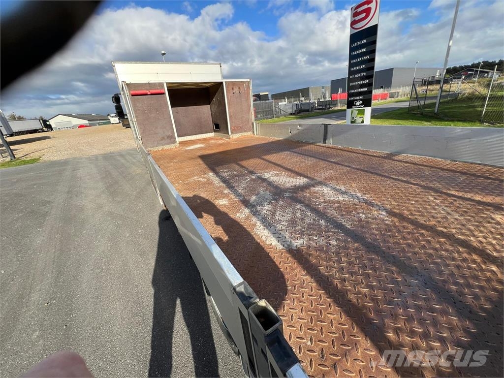 Iveco Euro Cargo 120 E22 Camiones portavehículos