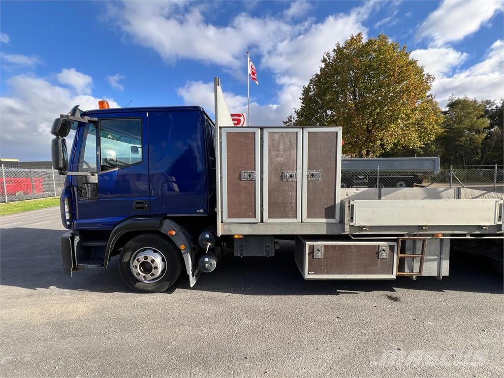 Iveco Euro Cargo 120 E22 Camiones portavehículos