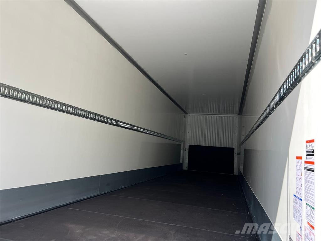 Kässbohrer 11 mtr boks 27 pallers - 2500 kg lift Semirremolques urbanos