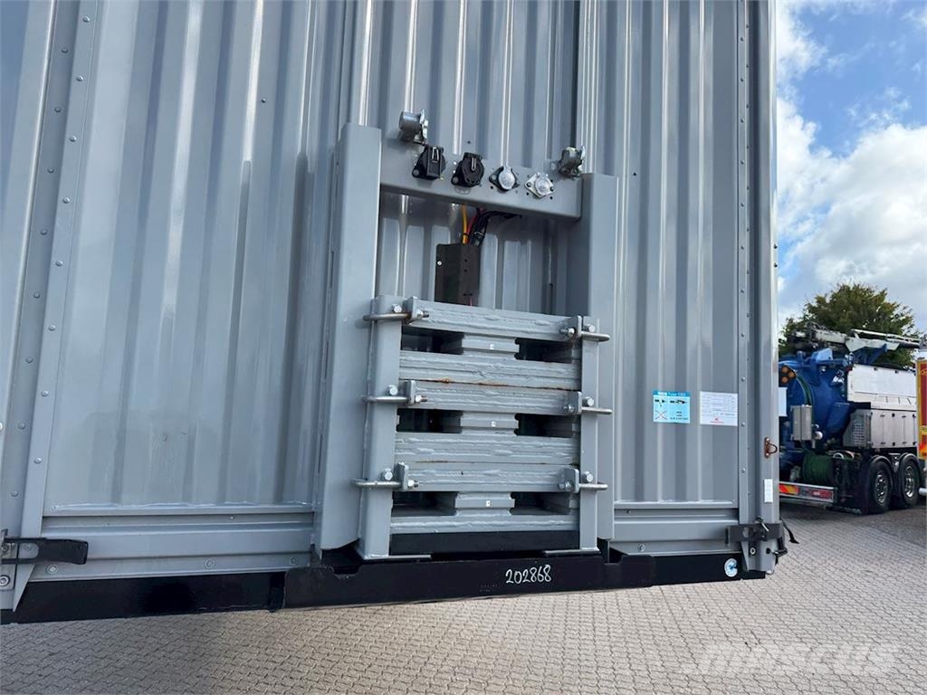 Kässbohrer 13,6 mtr - truck beslag - hæve-skyde tag - drejbar Curtainsiderauflieger