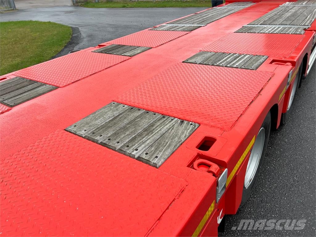 Kässbohrer LB3E 13,6 mtr + 6,2 mtr udtræk - tvangsstyret aksl نصف مقطورات مركبات النقل