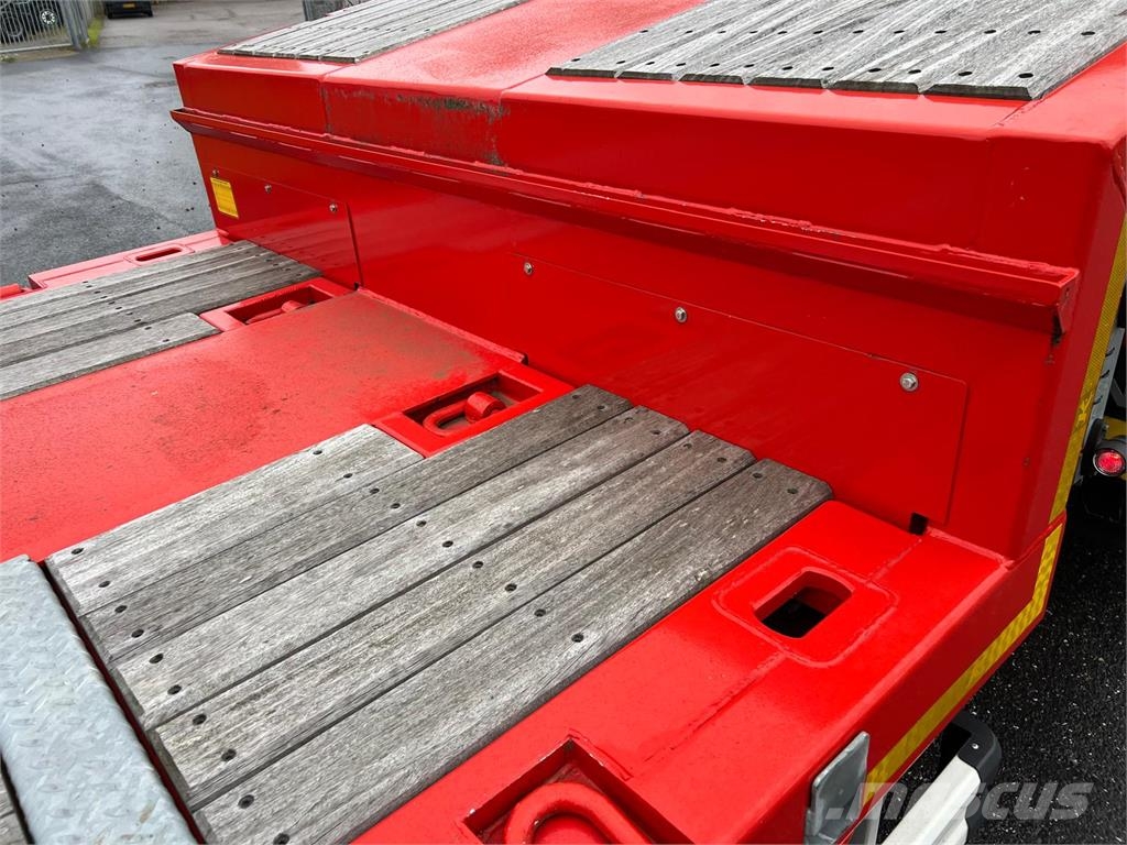 Kässbohrer LB3E 13,6 mtr + 6,2 mtr udtræk - tvangsstyret aksl نصف مقطورات مركبات النقل