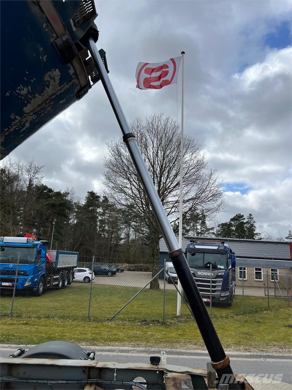 Kel-Berg 18 ton - rundbue alu kasse + Hardox Andere Anhänger