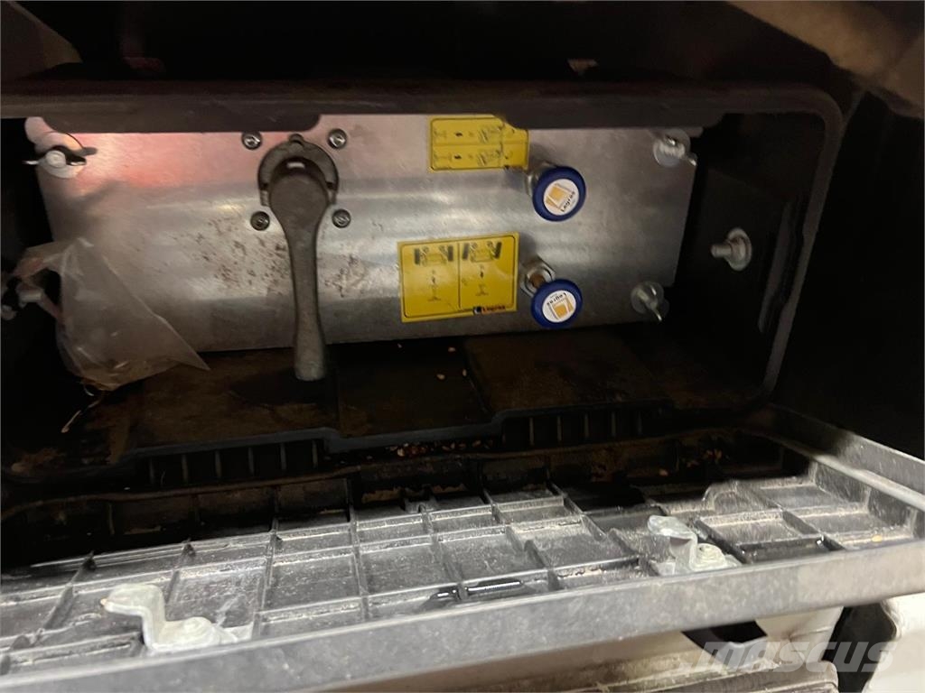 Legras 4 akslet 91 m3 sideåbning + aut presenning Cajas de piso oscilante