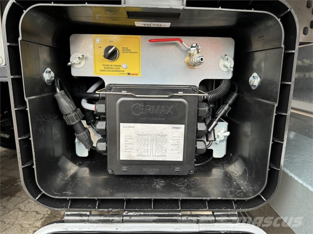 Legras 91,8 m3 - VBK Aut. presenning 自装卸半拖车