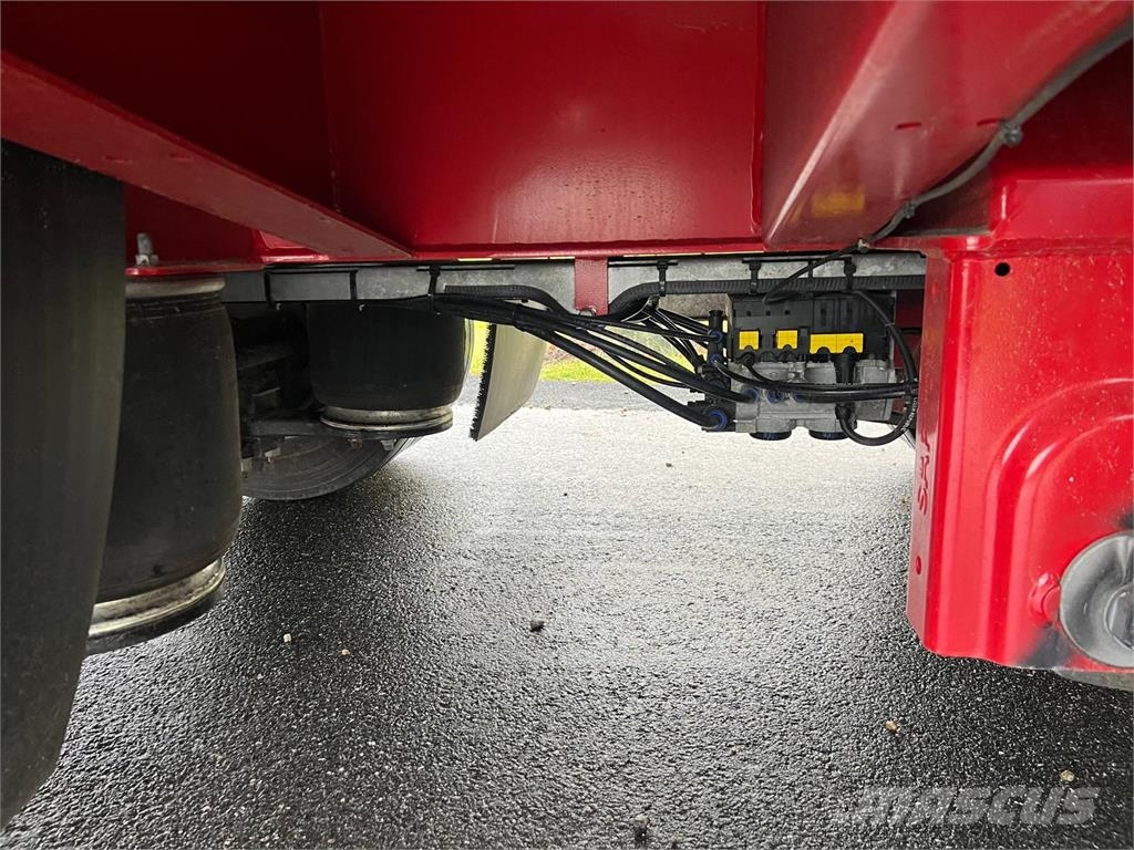 MAX Trailer MAX 300 - 7000 mm + ramper Biltransportsläp