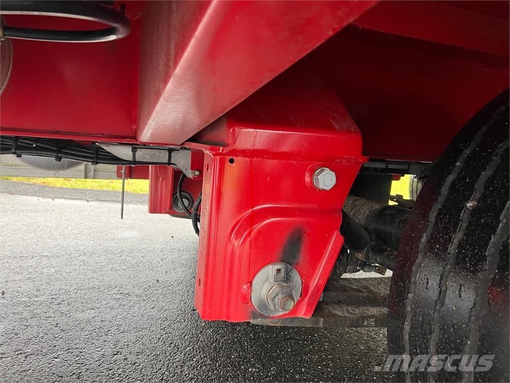 MAX Trailer MAX 300 - 7000 mm + ramper Biltransportsläp