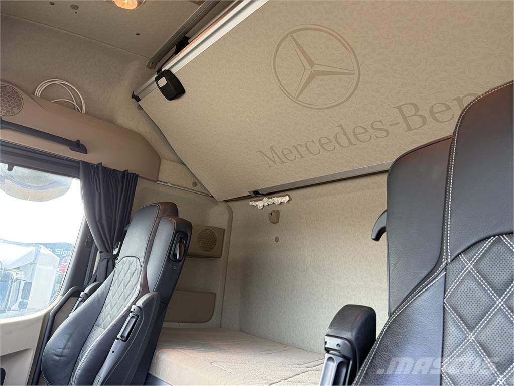 Mercedes-Benz 1848 LSnR - low Τράκτορες