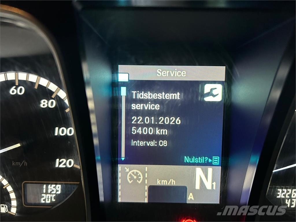 Mercedes-Benz Actros 2530 L 6x2*4 Temperature controlled trucks
