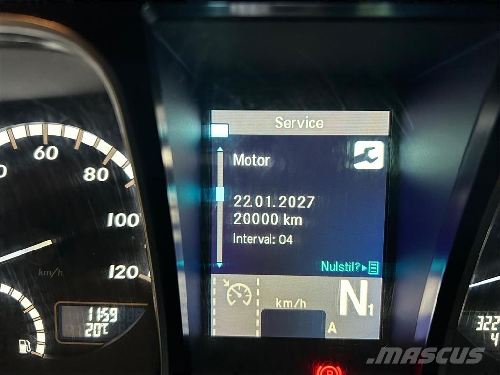Mercedes-Benz Actros 2530 L 6x2*4 Temperature controlled trucks