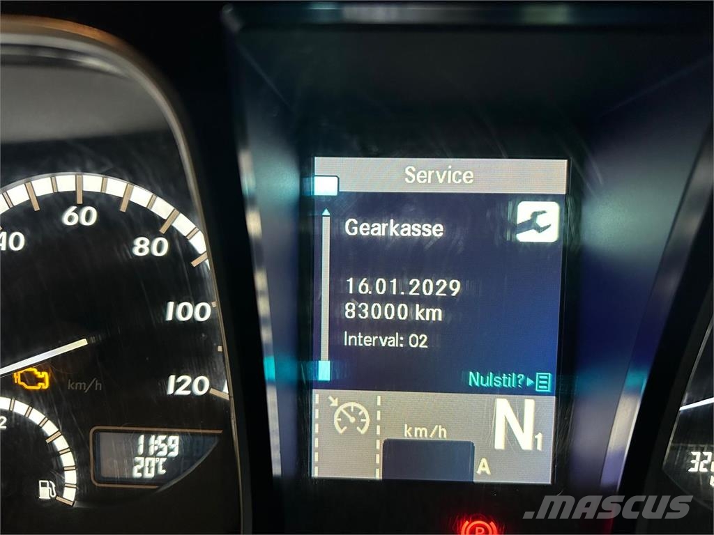 Mercedes-Benz Actros 2530 L 6x2*4 Temperature controlled trucks