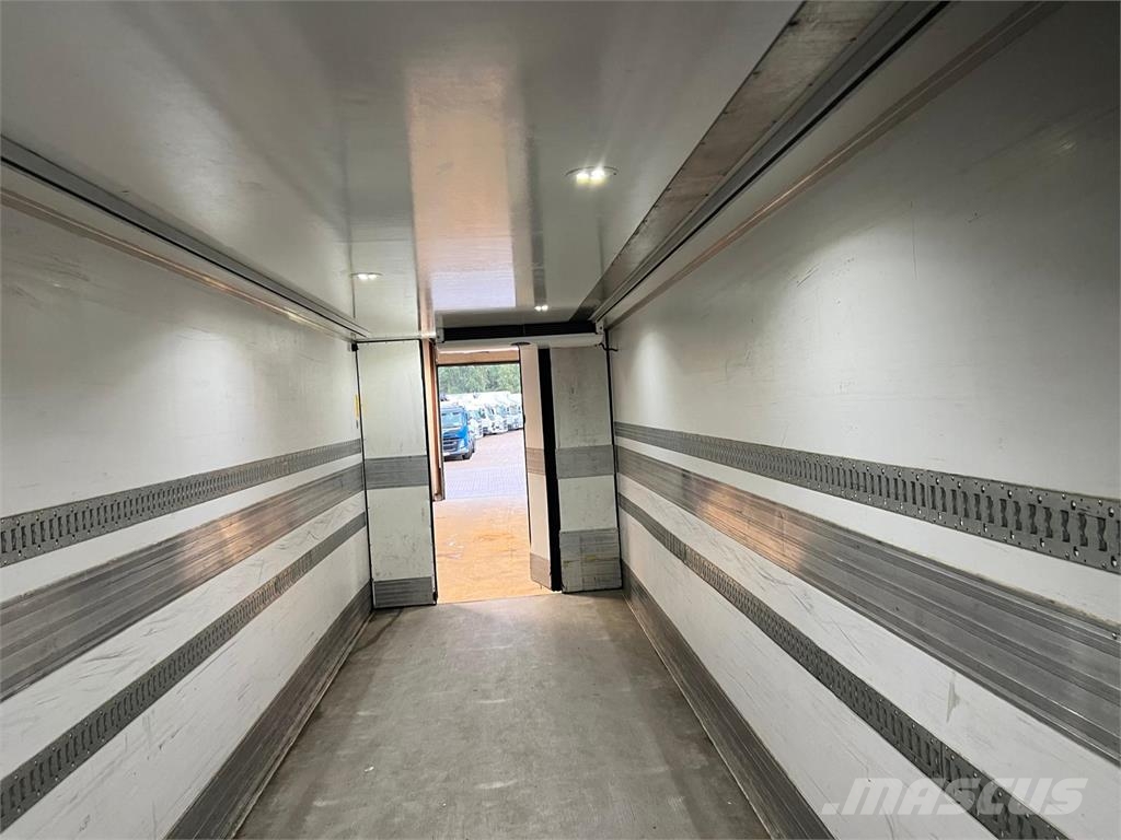 Mercedes-Benz Actros 2530 L 6x2*4 Temperature controlled trucks
