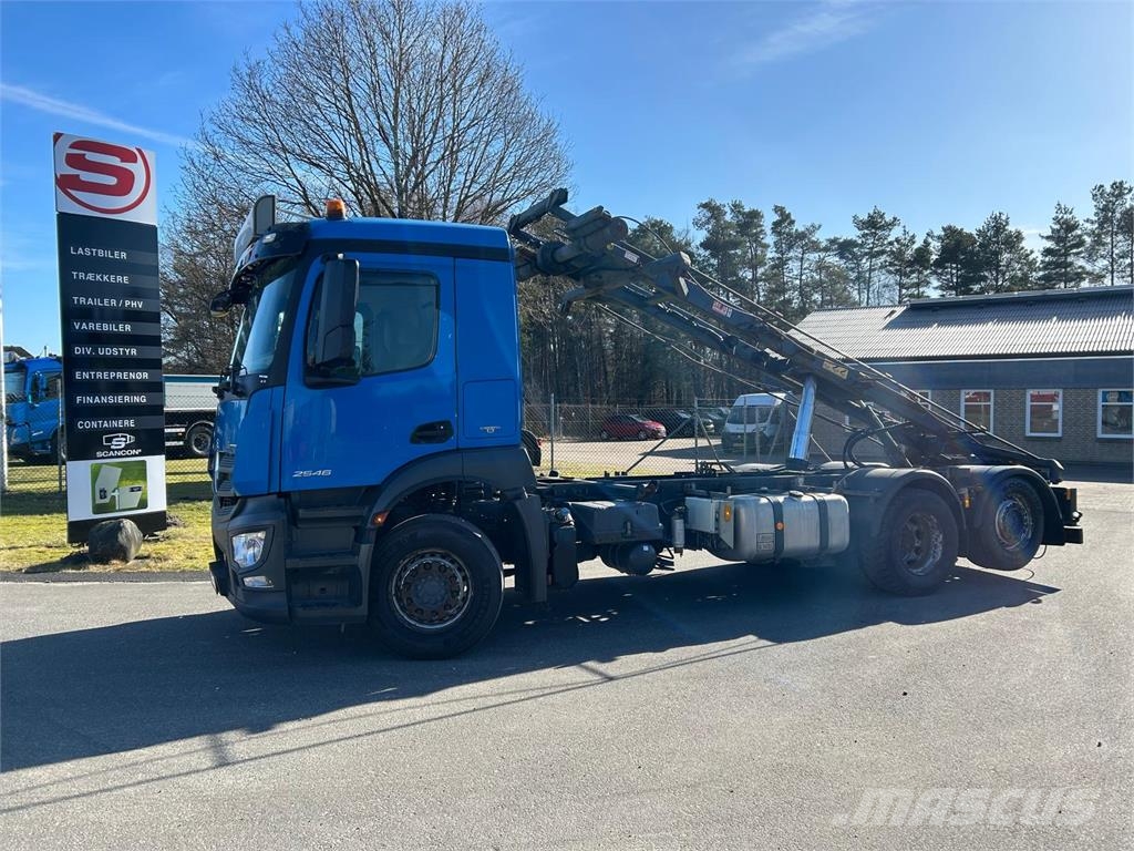 Mercedes-Benz Antos 2546 L Lastväxlare med kabellift