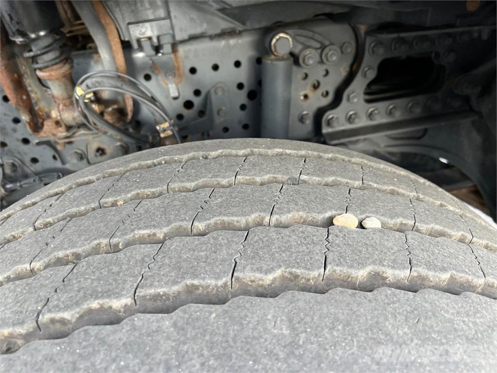 Mercedes-Benz Antos 2546 L Lastväxlare med kabellift