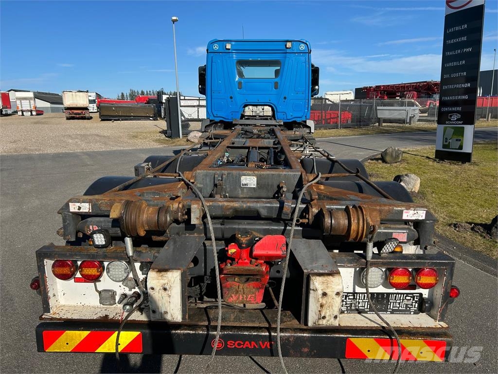 Mercedes-Benz Antos 2546 L Lastväxlare med kabellift