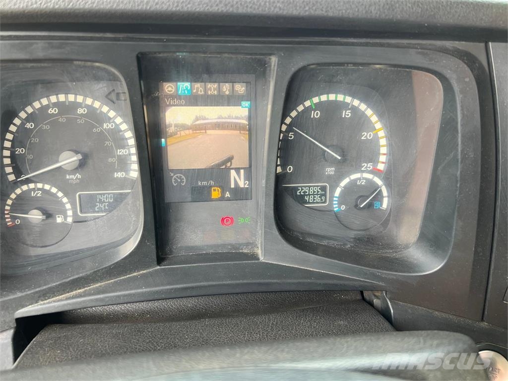 Mercedes-Benz Arocs 3248 (L8x4-4) - HMF 2820K6 Aftagelig kran Lanový nosič kontajnerov