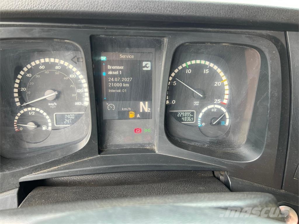 Mercedes-Benz Arocs 3248 (L8x4-4) - HMF 2820K6 Aftagelig kran Lanový nosič kontajnerov