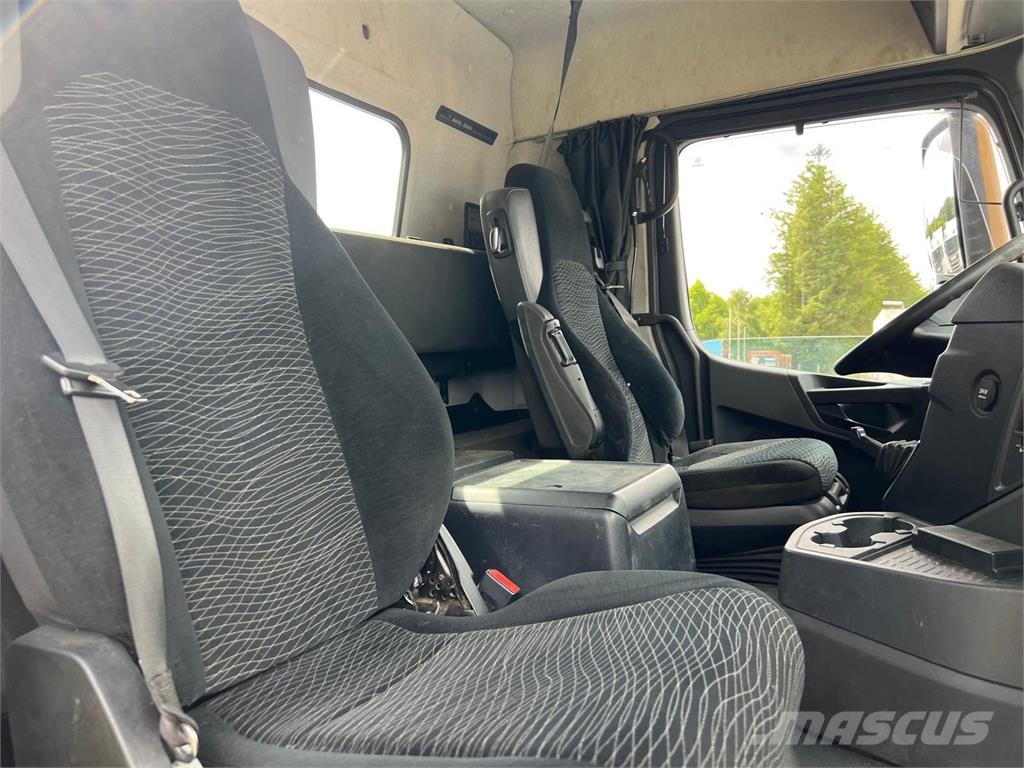 Mercedes-Benz Arocs 3248 (L8x4-4) - HMF 2820K6 Aftagelig kran Lanový nosič kontajnerov