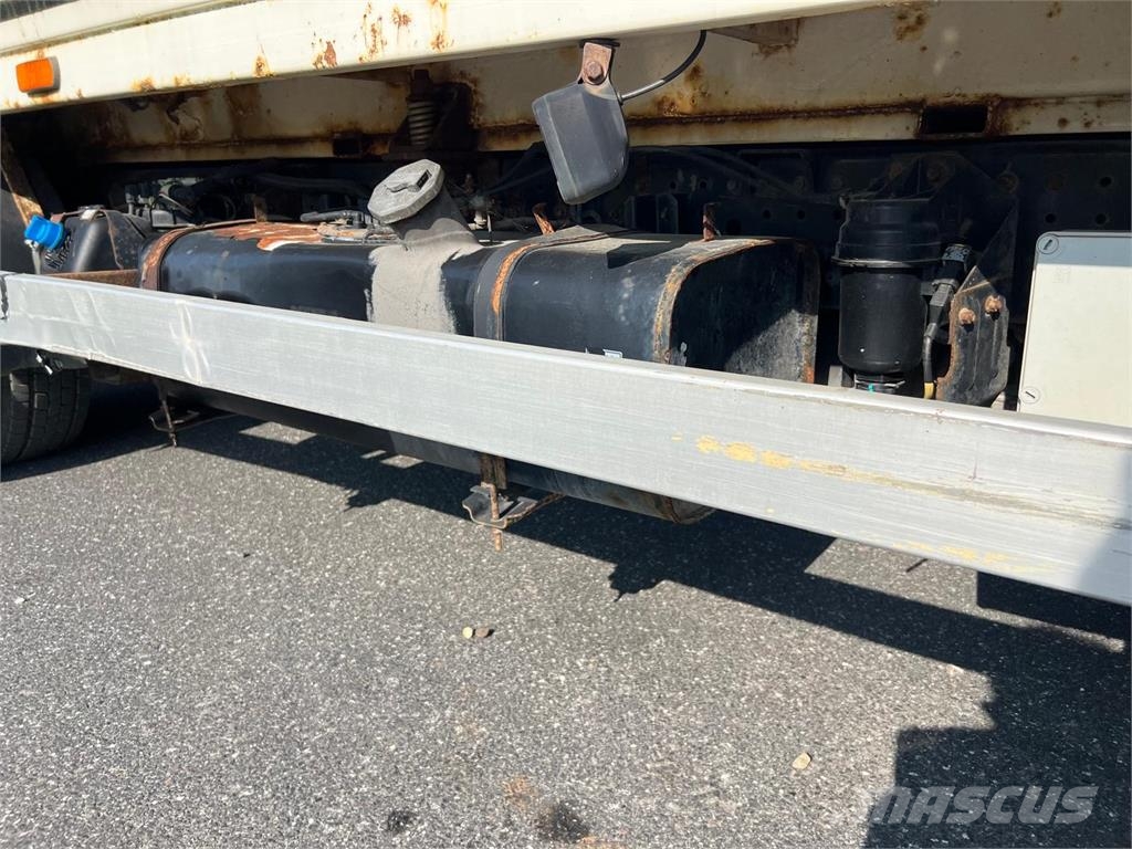 Mitsubishi Fuso CANTER 9C18 Camion dei rifiuti
