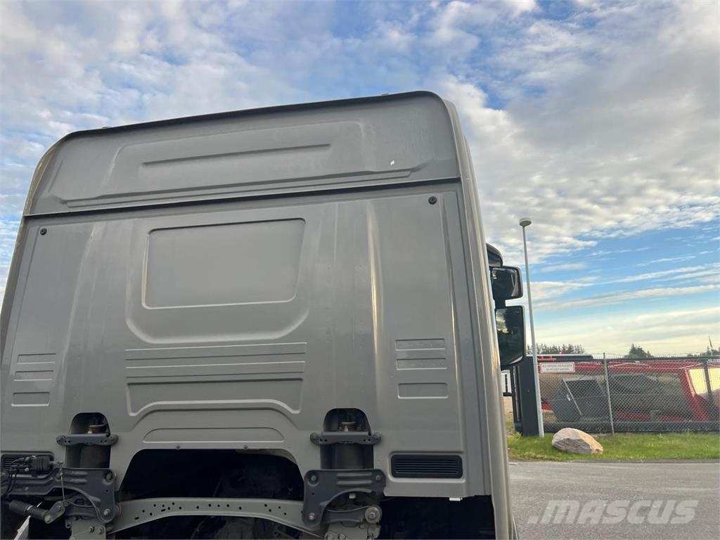 Scania G450 B 8x2*6 NB - ADR chassis キャブ付きシャーシ