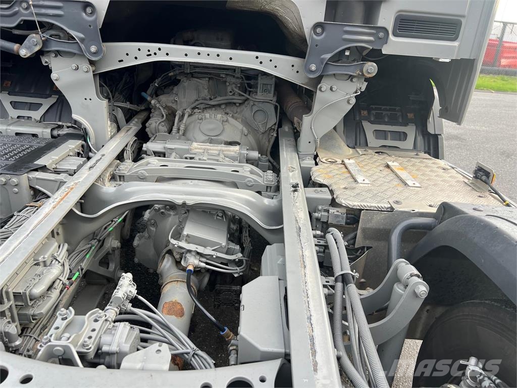 Scania G450 B 8x2*6 NB - ADR chassis Chassis met cabine