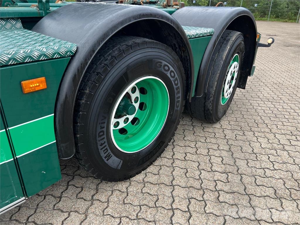 Scania G450 LB 6x2*4 HNB Vrachtwagen met containersysteem