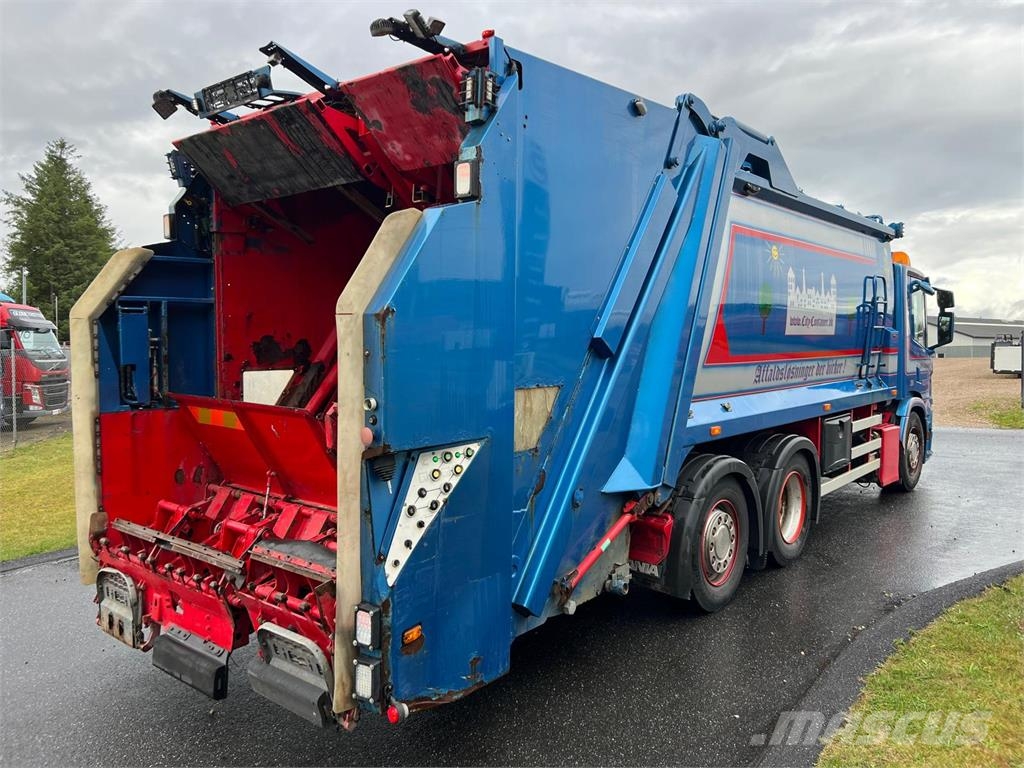 Scania P320 B 6x2*4 NB Vuilniswagens
