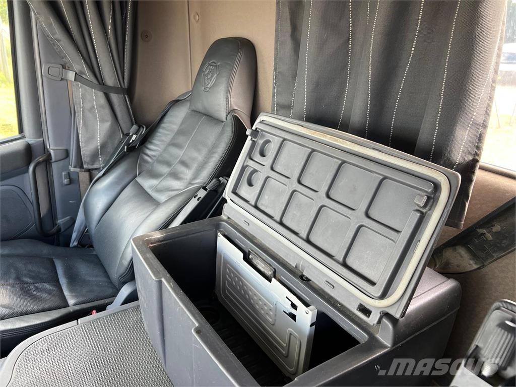 Scania P410 LB 6x2*4 HNB Camiones polibrazo