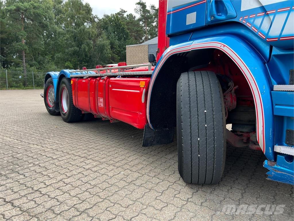 Scania P410 LB 6x2*4 HNB Camiones polibrazo
