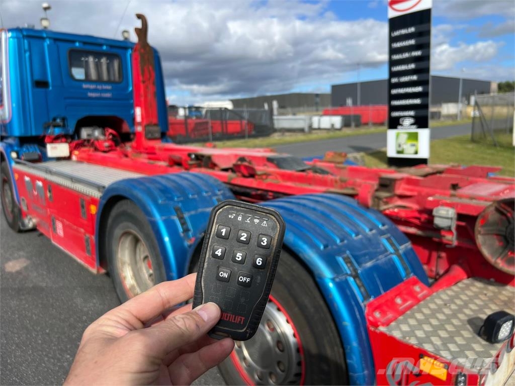 Scania P410 LB 6x2*4 HNB Rol kiper kamioni sa kukom za podizanje tereta