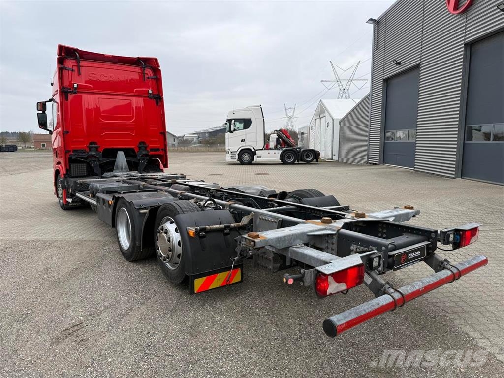 Scania R410 B 6x2*4 LB Lastbiler med containerramme / veksellad