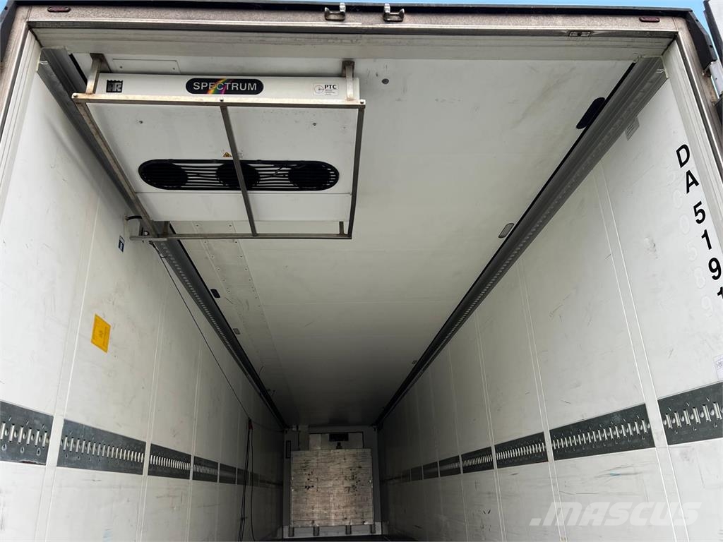 Schmitz SCB*S3B Dobbelt compartment Koel-vries opleggers