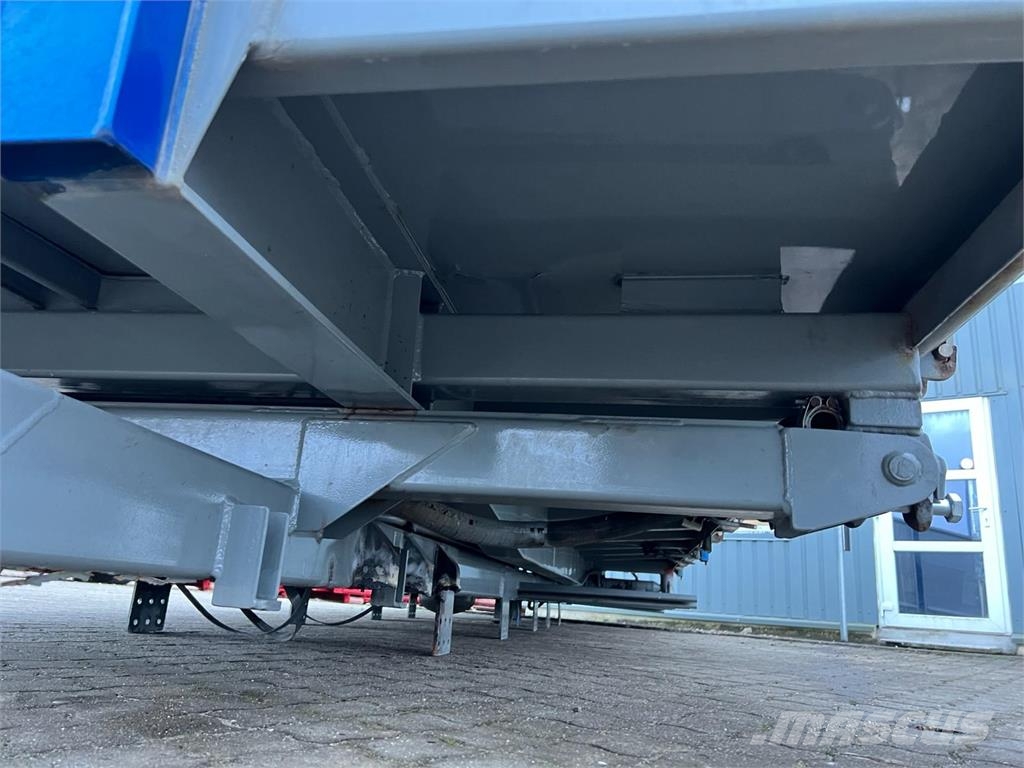 SVF tiplads ramme med cylinder fra Scania 8x2 مقطورات قلابة