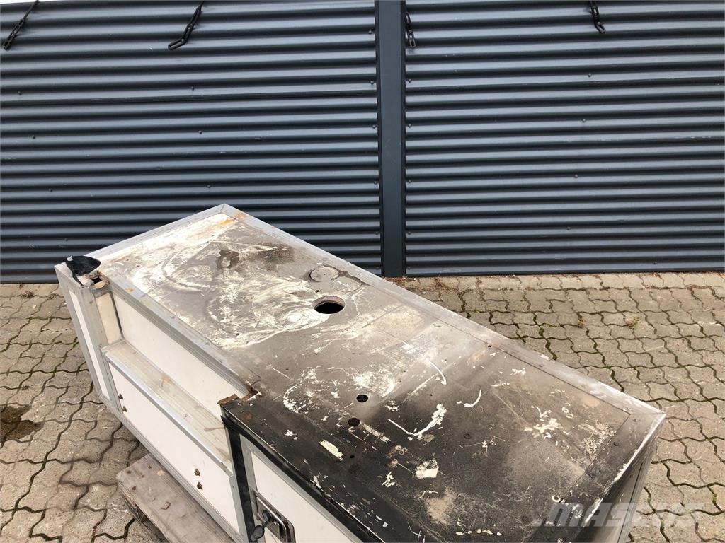  Værktøjskasse L1800 x H610 x D705 mm Transport Sonstige
