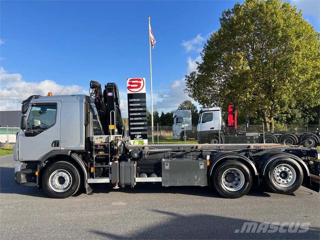 Volvo FE320 - HMF 1320K3 Demountable trucks
