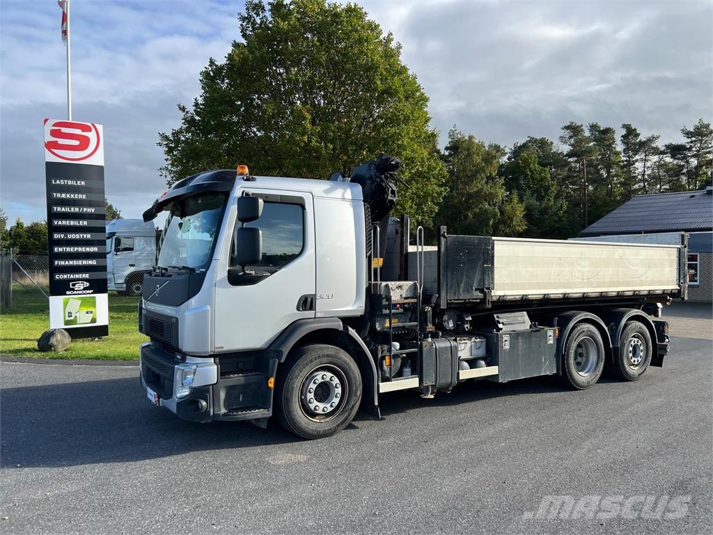 Volvo FE320 - HMF 1320K3 Demountable trucks