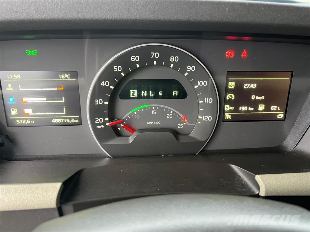 Volvo FH460 4x2 X-low mega Dragbilar