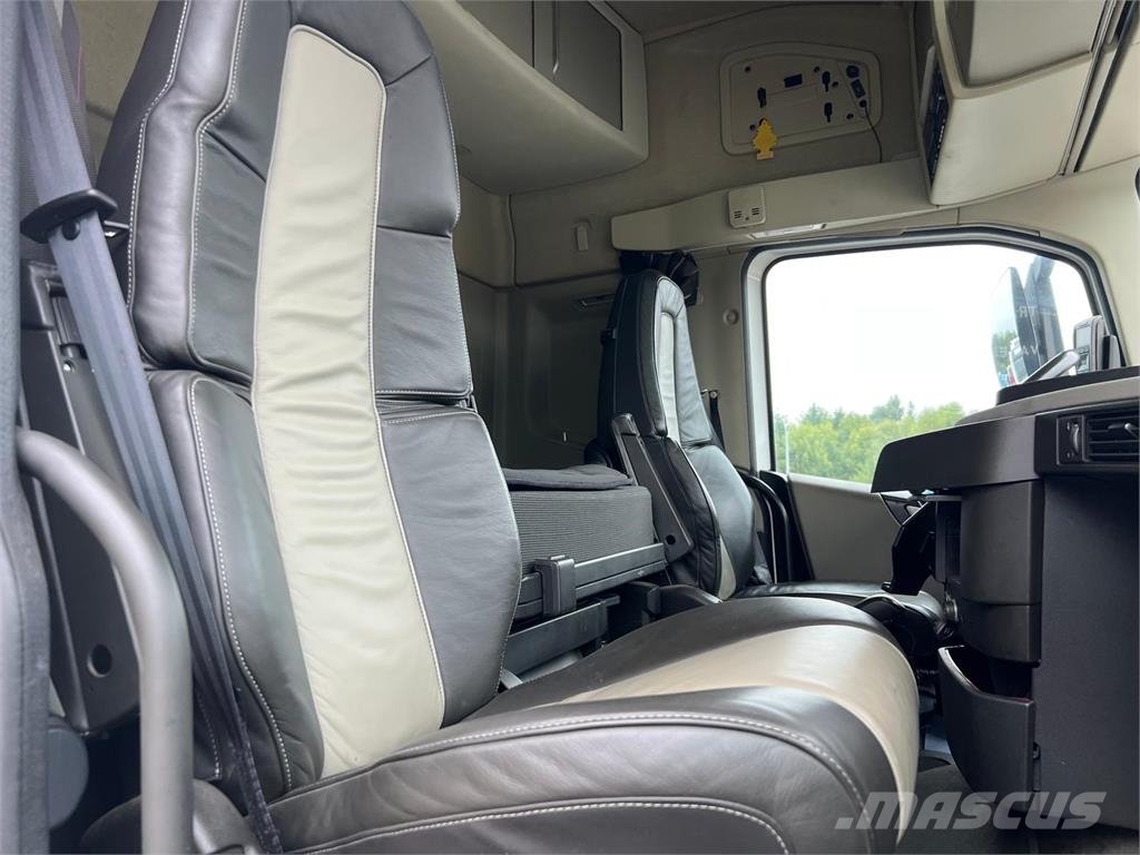 Volvo FH460 4x2 X-low mega Tahače
