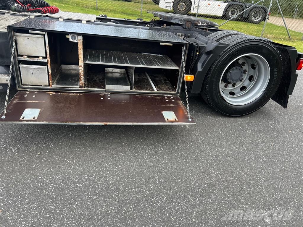 Volvo FH460 4x2 X-low mega 中古トラクターヘッド | トレーラーヘッド