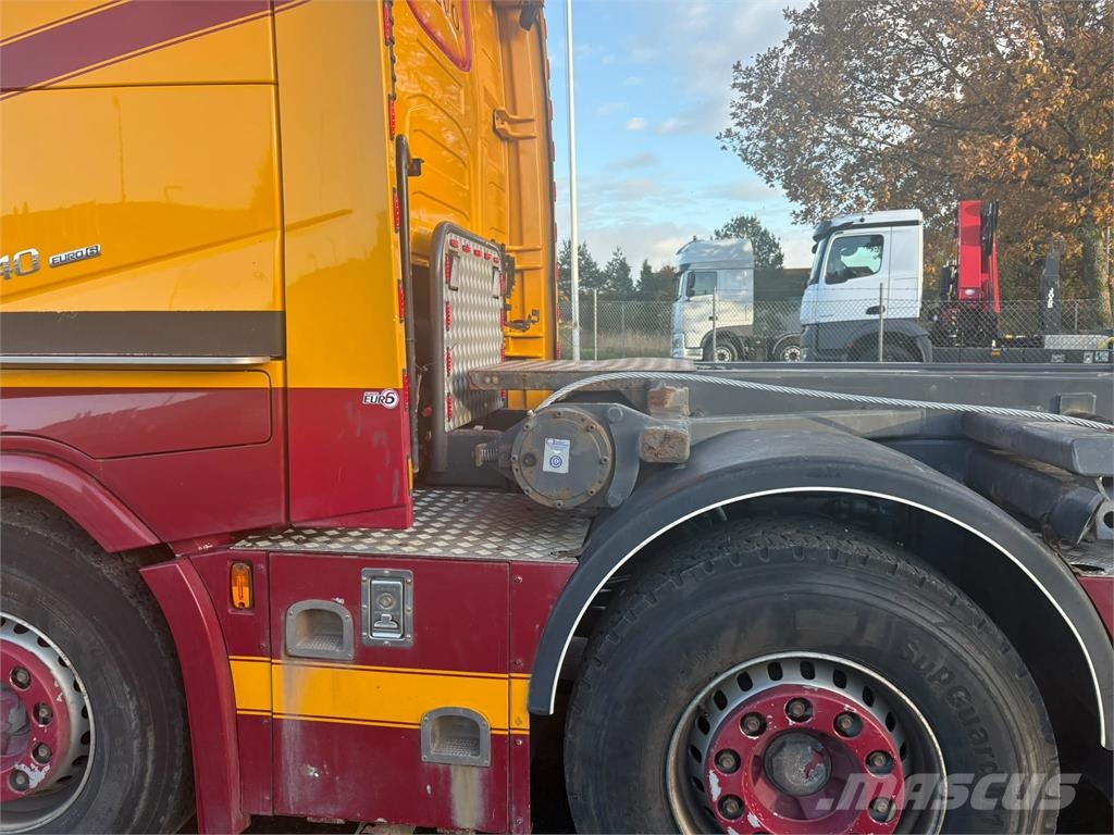 Volvo FH540 8x4 - tandem løft Absetzkipper