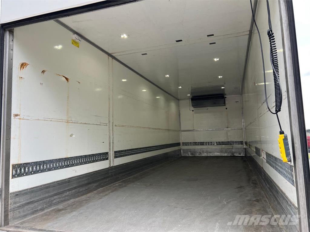 Volvo FL 250 16 ton Camiones con temperatura controlada