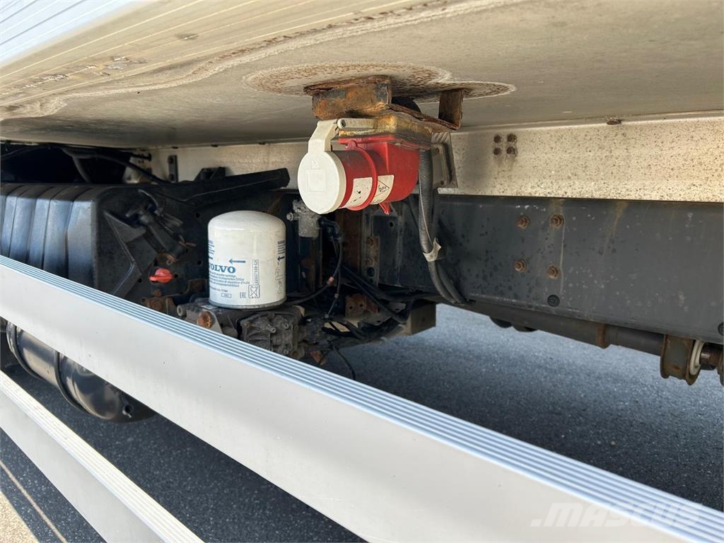 Volvo FL 280 (12 ton) Dobbelt compartment Isotermos y frigoríficos