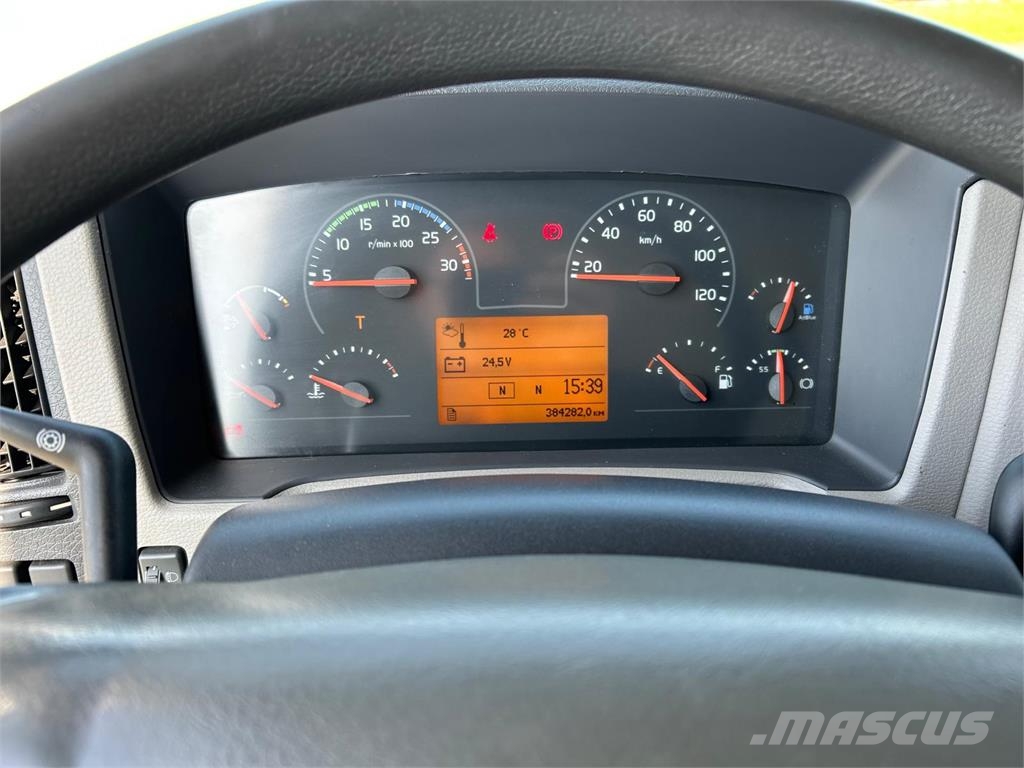 Volvo FL 280 (12 ton) Dobbelt compartment С температурен контрол