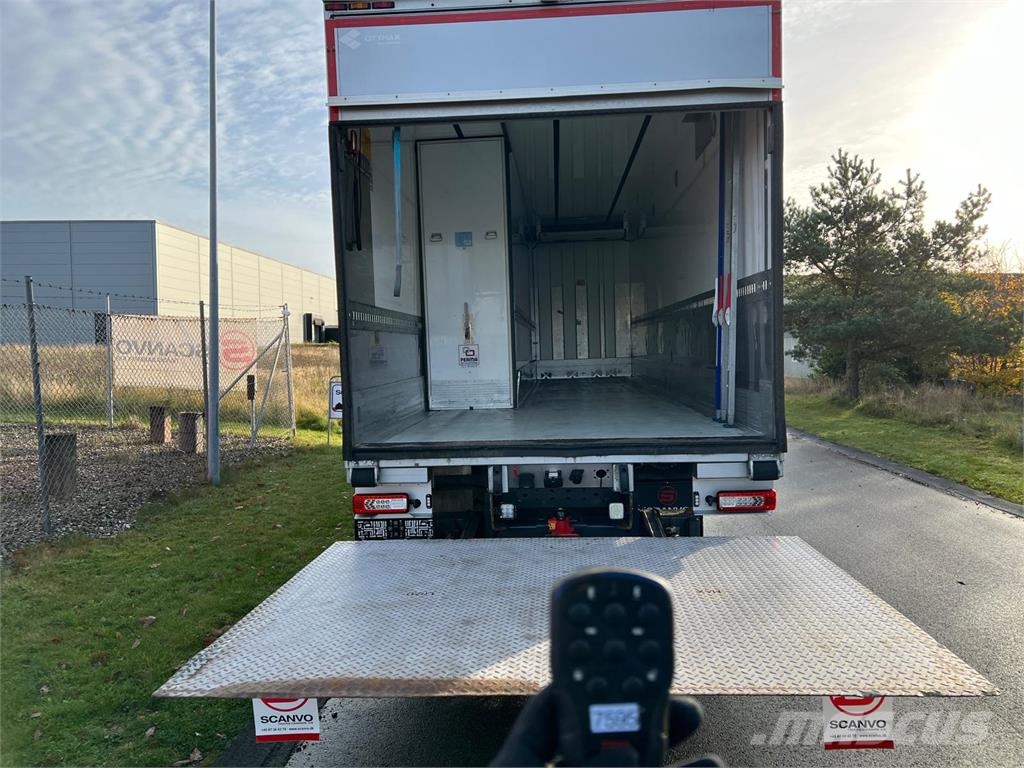 Volvo FM420 + 2 akslet kærre 2-Temps Camiones con temperatura controlada