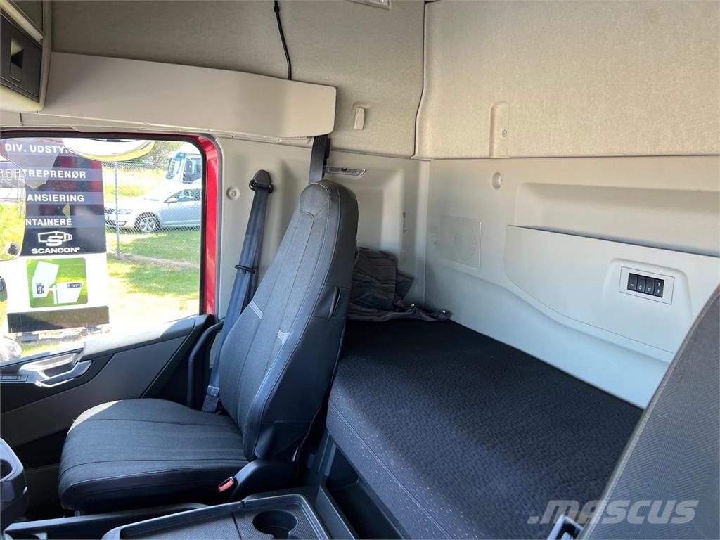 Volvo FM430 Treileri ar āķi