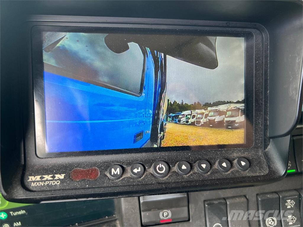 Volvo FM460 8x2*6 - FAUN 533L frontpress Camion dei rifiuti