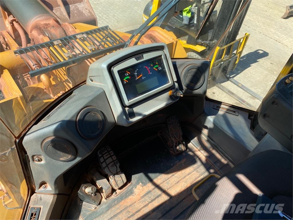 CAT 972 مكونات أخرى