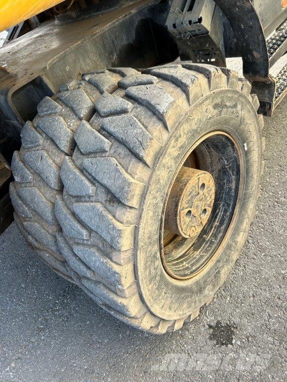 CAT M322F Other components