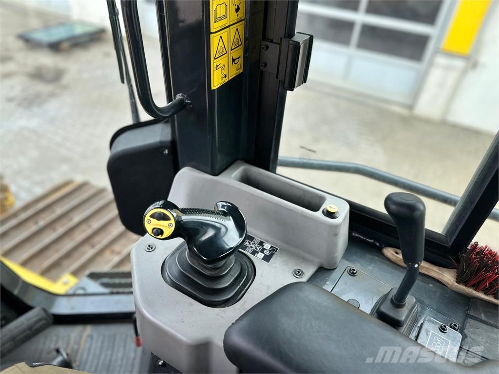 Komatsu D61PX-24E0 Άλλα εξαρτήματα