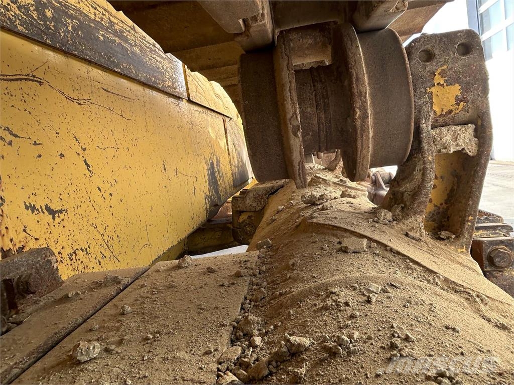 Komatsu D65EX-18E0 기타 부품